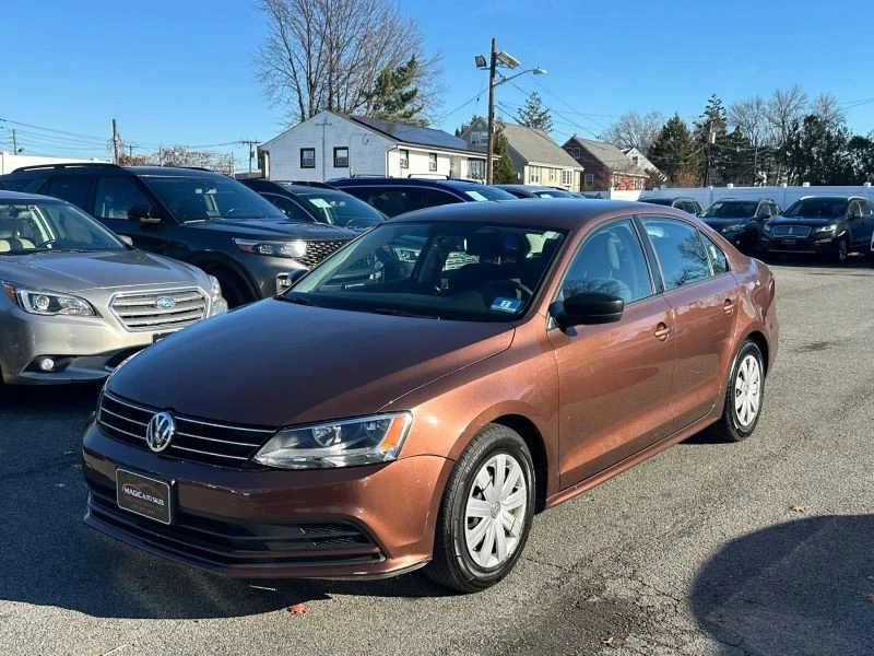 2016 Volkswagen A6 Jetta - Image 2 of 12