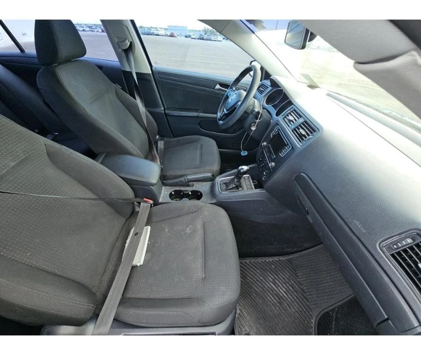 2016 Volkswagen A6 Jetta - Image 6 of 10