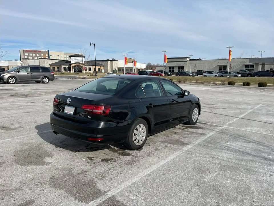 2016 Volkswagen A6 Jetta - Image 5 of 16