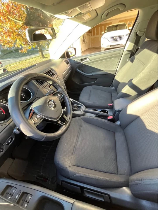 2016 Volkswagen A6 Jetta - Image 11 of 16