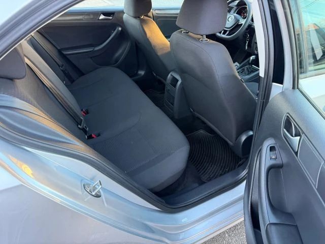 2016 Volkswagen A6 Jetta - Image 13 of 16