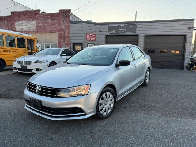 2016 Volkswagen A6 Jetta - Image 2 of 16