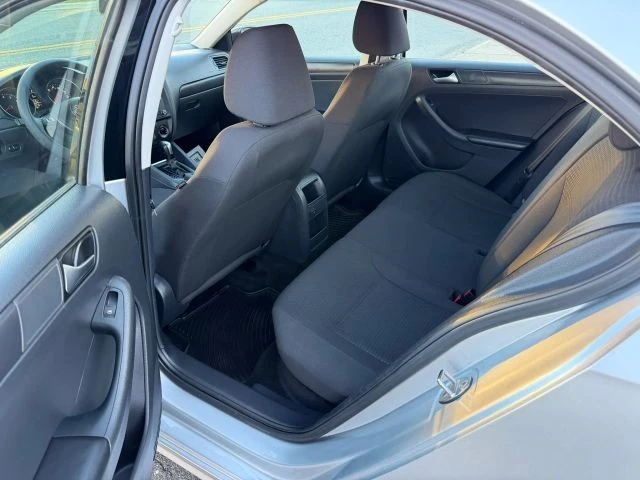 2016 Volkswagen A6 Jetta - Image 12 of 16