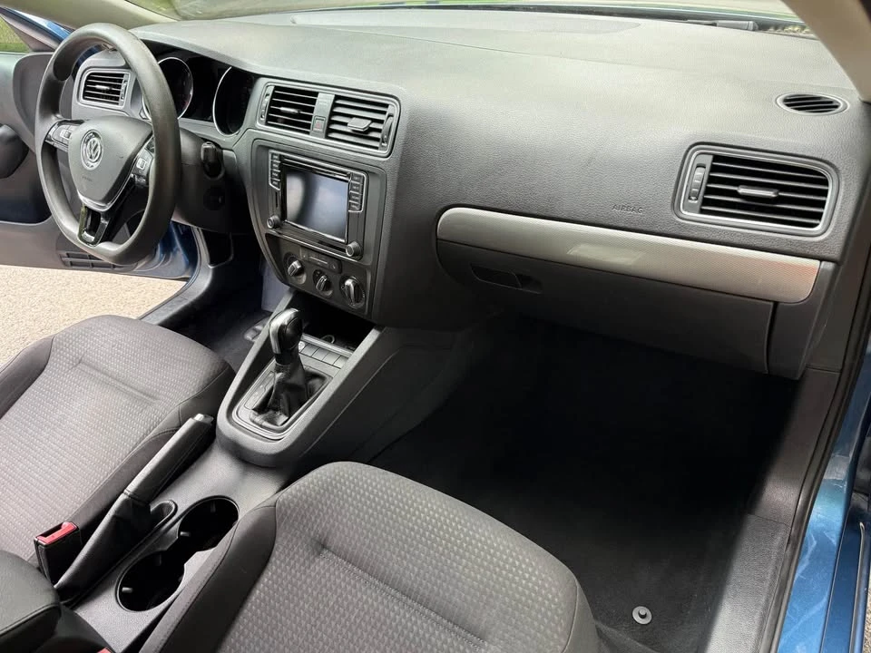 2016 Volkswagen A6 Jetta - Image 12 of 20