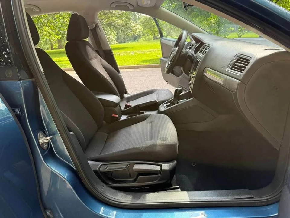 2016 Volkswagen A6 Jetta - Image 9 of 20