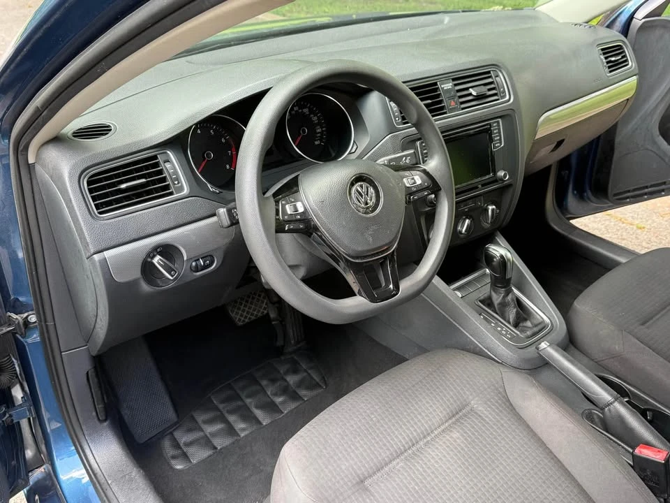 2016 Volkswagen A6 Jetta - Image 10 of 20