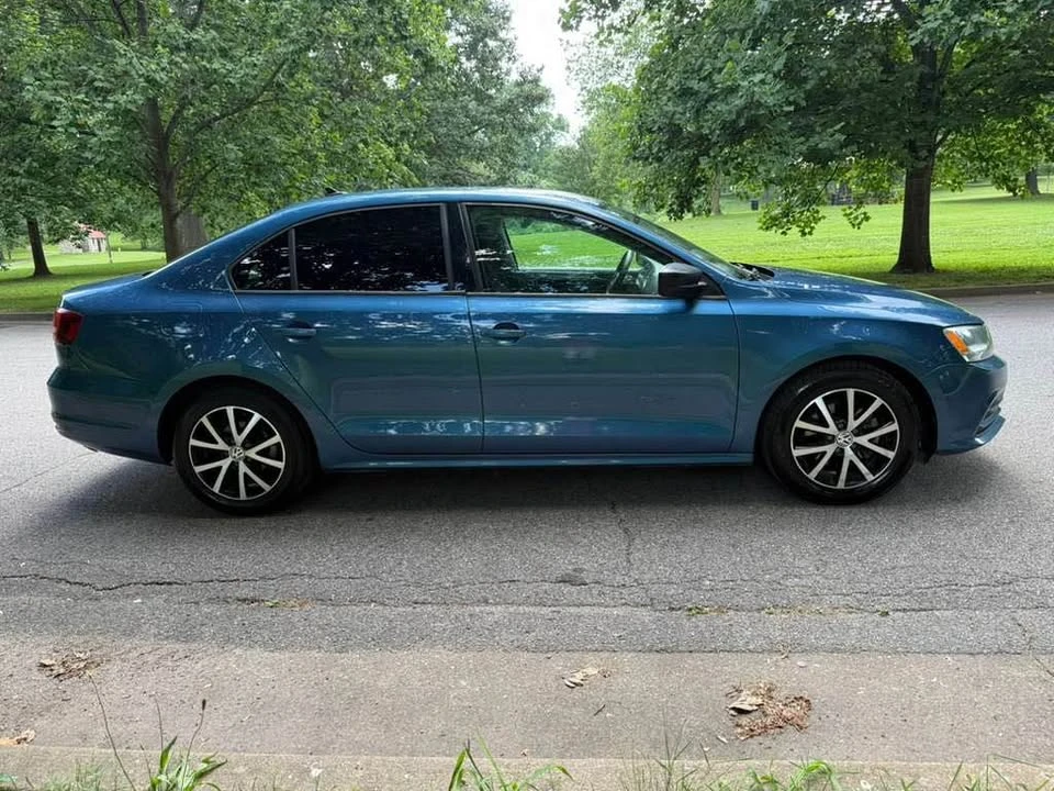 2016 Volkswagen A6 Jetta - Image 6 of 20