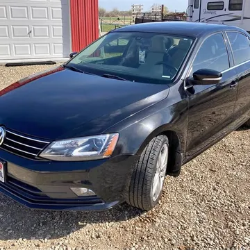 2016 Volkswagen Jetta 1.4T SEL Premium Sedan 4D