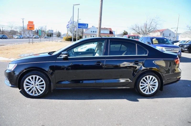 2016 Volkswagen A6 Jetta - Image 6 of 12