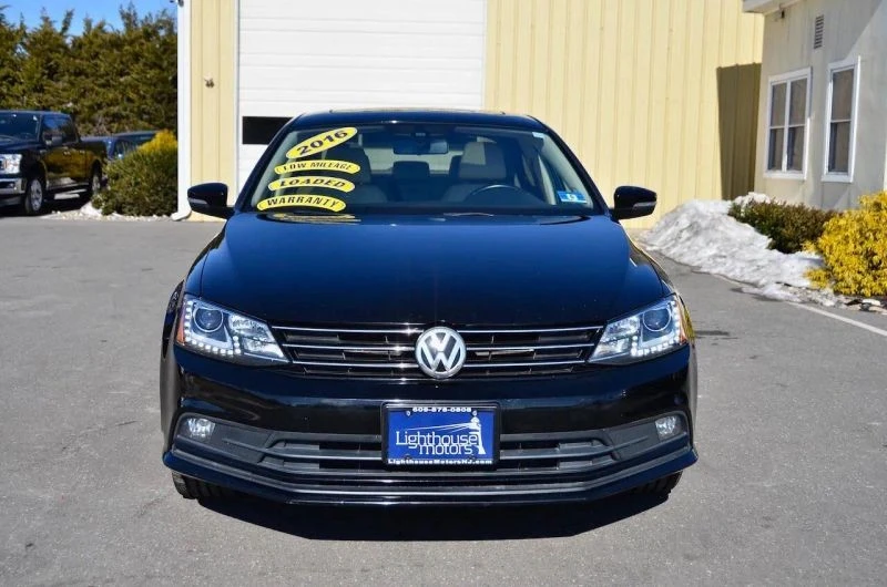 2016 Volkswagen A6 Jetta - Image 3 of 12