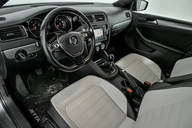 2016 Volkswagen A6 Jetta - Image 16 of 21