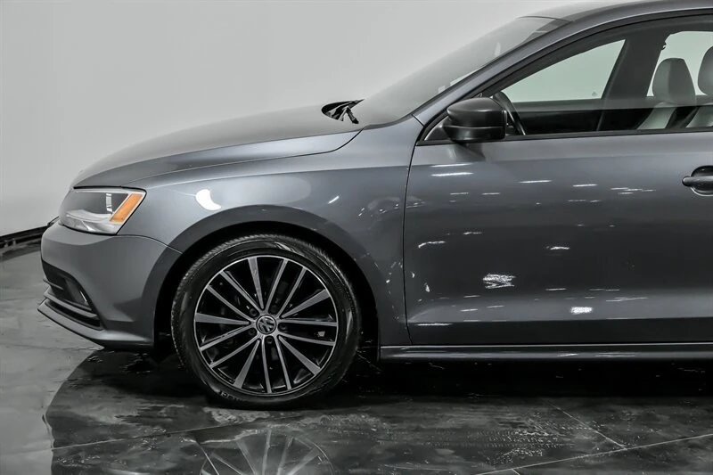 2016 Volkswagen A6 Jetta - Image 6 of 21