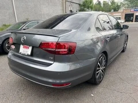 2016 Volkswagen A6 Jetta - Image 3 of 12