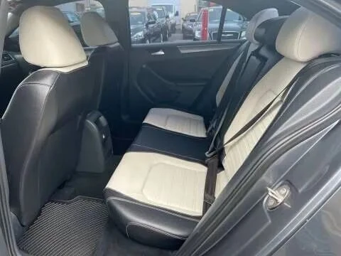 2016 Volkswagen A6 Jetta - Image 11 of 12