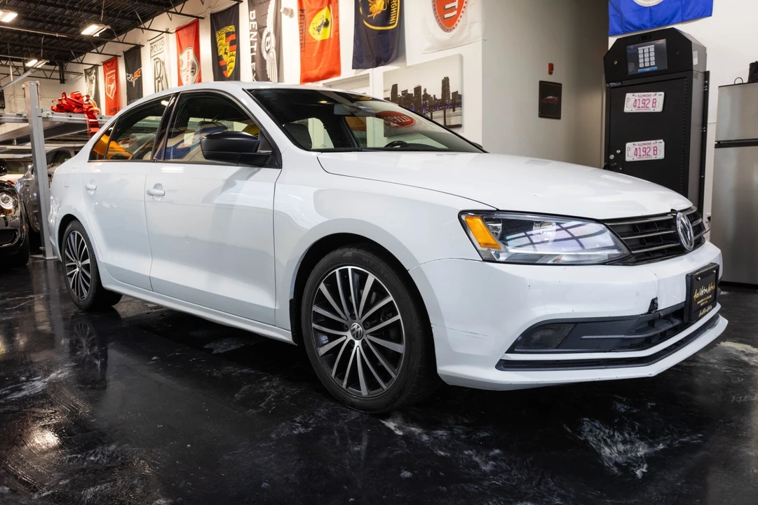 2016 Volkswagen A6 Jetta - Image 16 of 21
