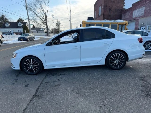 2016 Volkswagen A6 Jetta - Image 3 of 12