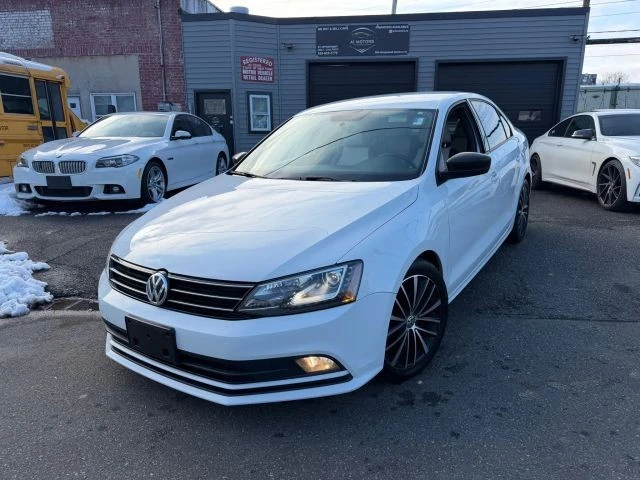 2016 Volkswagen A6 Jetta - Image 2 of 12