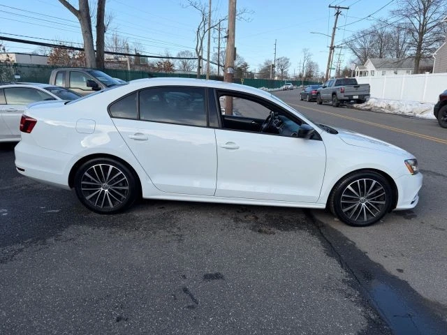 2016 Volkswagen A6 Jetta - Image 4 of 12