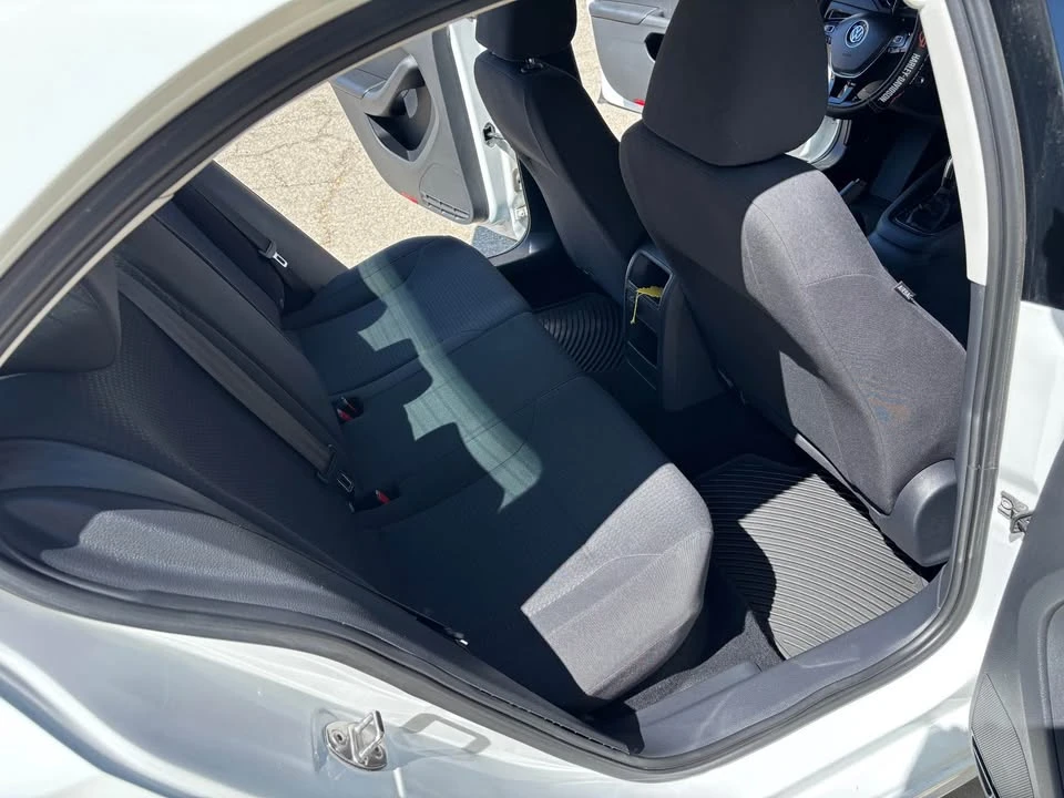 2016 Volkswagen A6 Jetta - Image 7 of 10
