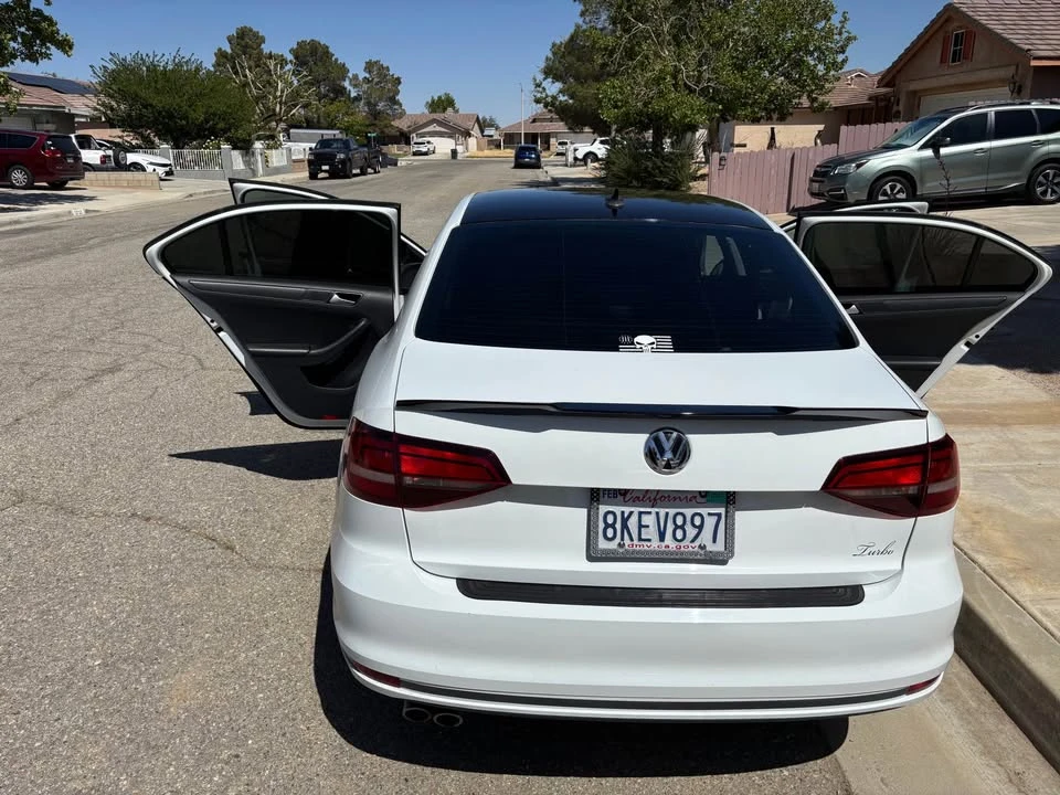 2016 Volkswagen A6 Jetta - Image 8 of 10