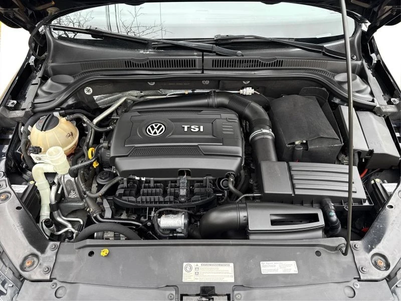 2016 Volkswagen A6 Jetta - Image 11 of 12
