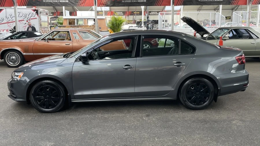 2016 Volkswagen A6 Jetta - Image 2 of 5