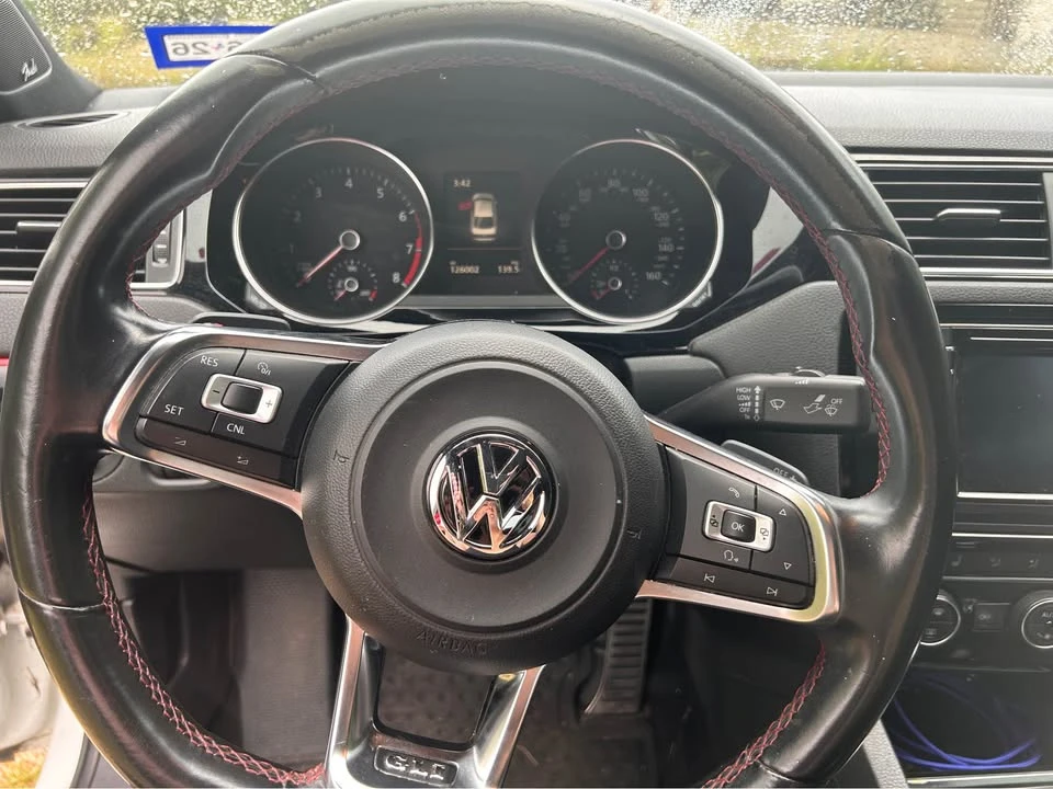 2016 Volkswagen A6 Jetta - Image 10 of 14