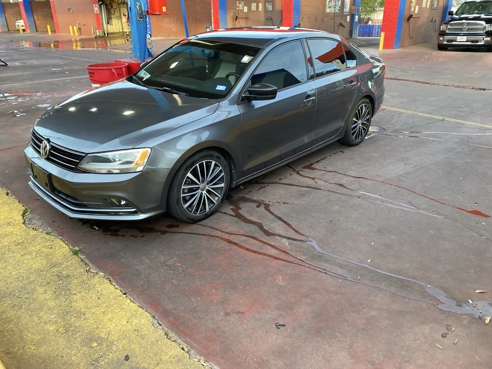 2016 Volkswagen A6 Jetta - Image 5 of 17