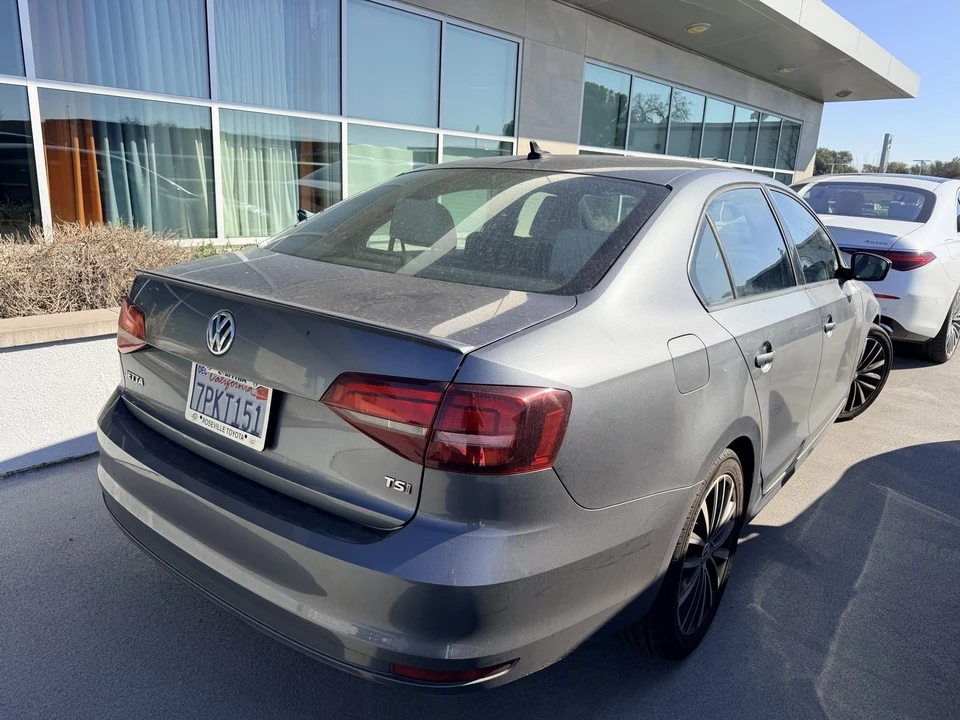 2016 Volkswagen A6 Jetta - Image 3 of 4