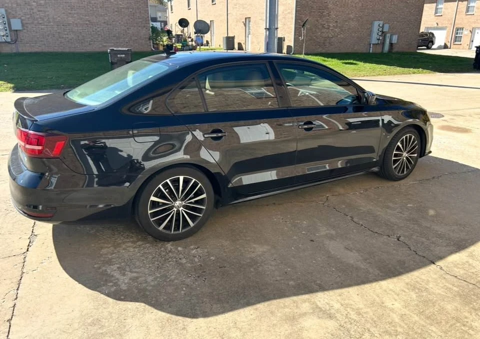 2016 Volkswagen A6 Jetta - Image 2 of 6