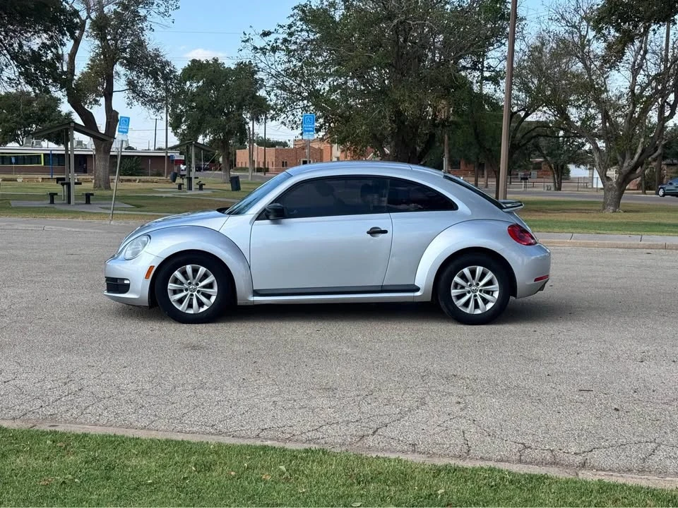 2016 Volkswagen A5 Beetle - Image 7 of 11