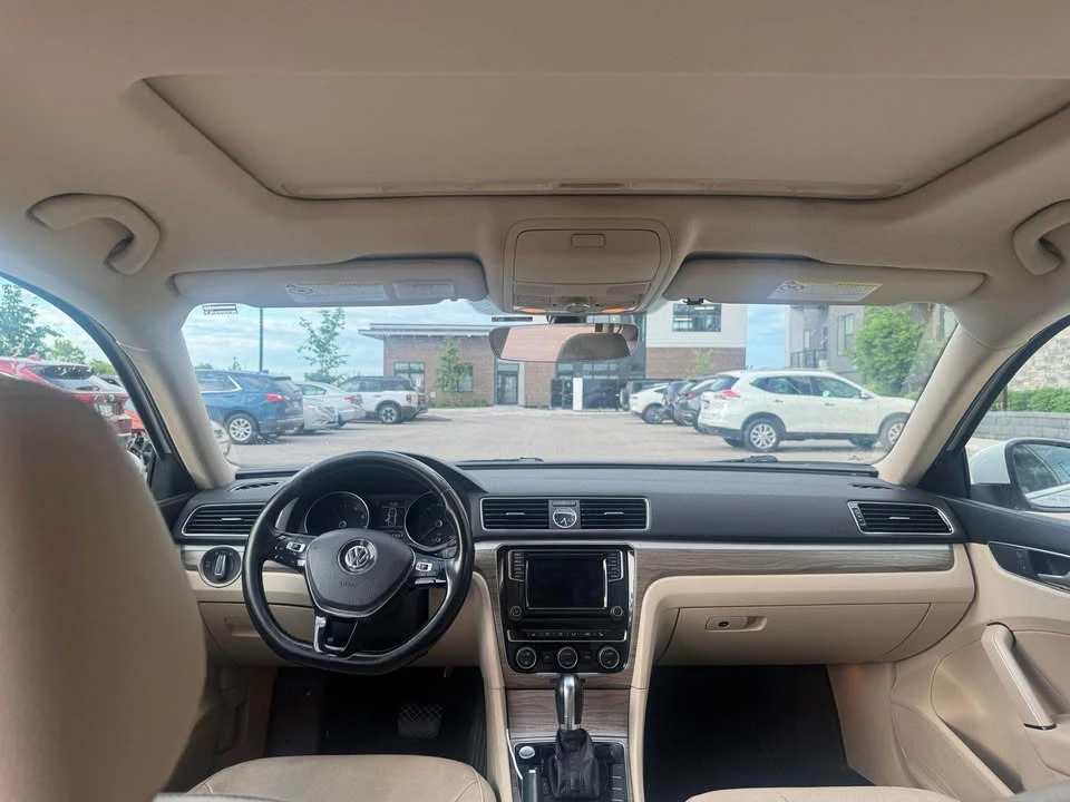 2016 Volkswagen Passat - Image 9 of 11