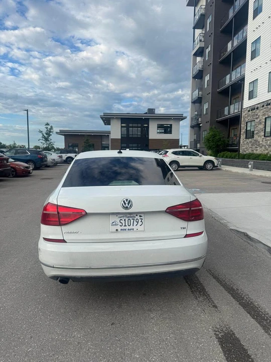 2016 Volkswagen Passat - Image 10 of 11