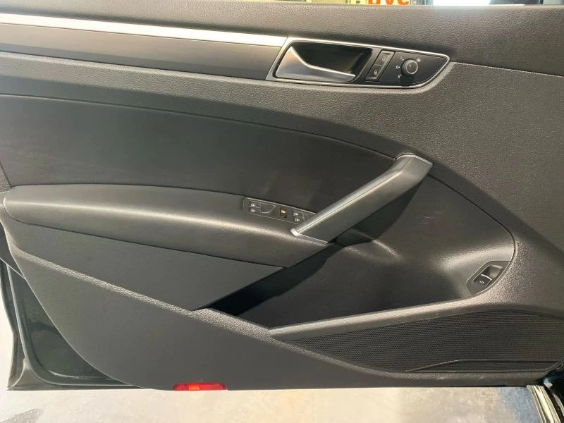 2016 Volkswagen Passat - Image 11 of 12