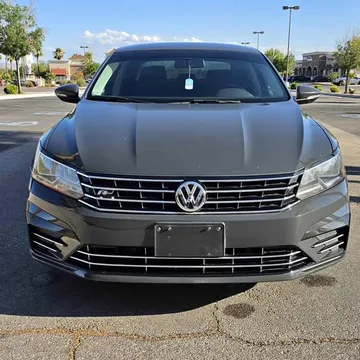 2016 Volkswagen Passat 1.8T R-Line Sedan 4D