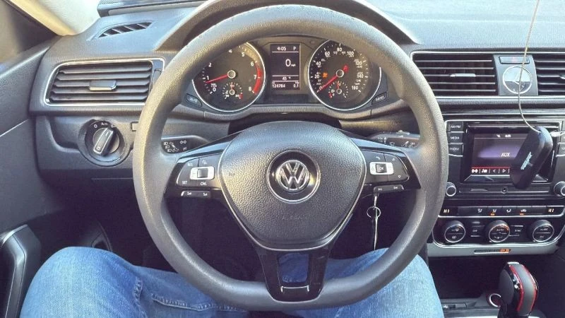 2016 Volkswagen Passat - Image 10 of 12