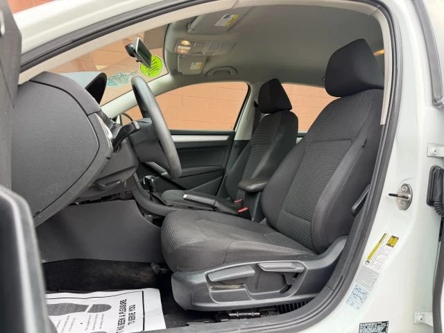 2016 Volkswagen Passat - Image 17 of 21