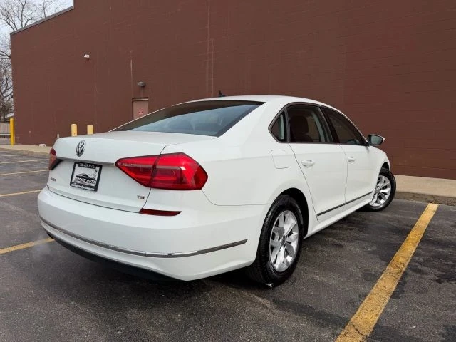 2016 Volkswagen Passat - Image 8 of 21