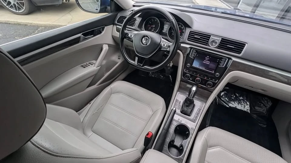 2016 Volkswagen Passat - Image 14 of 19