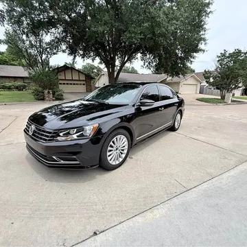 2016 Volkswagen Passat 1.8T SE