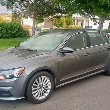 2016 Volkswagen Passat 1.8T SE Sedan