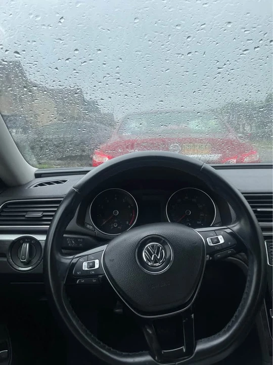 2016 Volkswagen Passat - Image 7 of 17