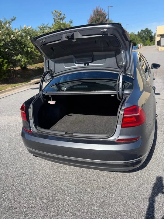 2016 Volkswagen Passat - Image 8 of 14