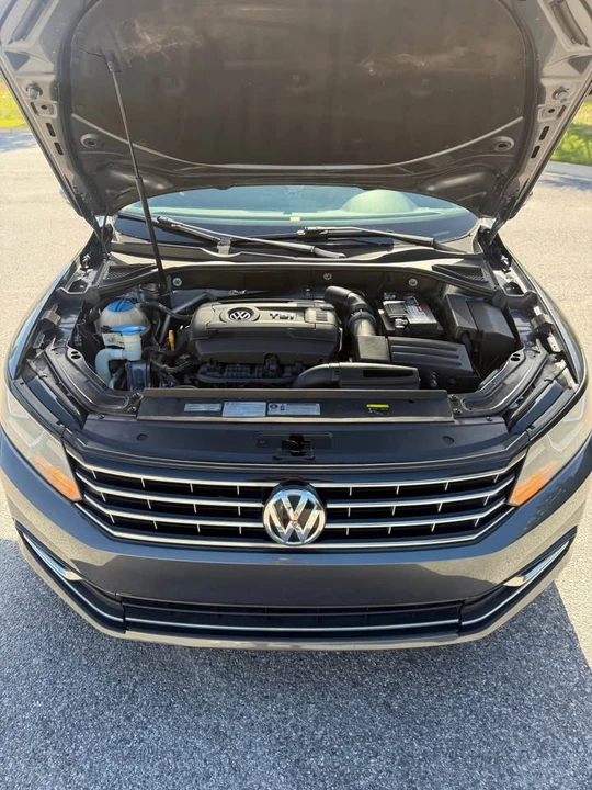 2016 Volkswagen Passat - Image 12 of 14