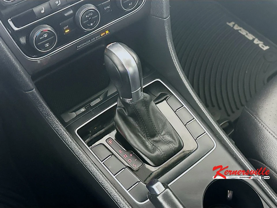 2016 Volkswagen Passat - Image 16 of 21
