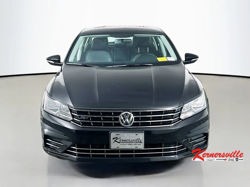 2016 Volkswagen Passat - Image 2 of 21