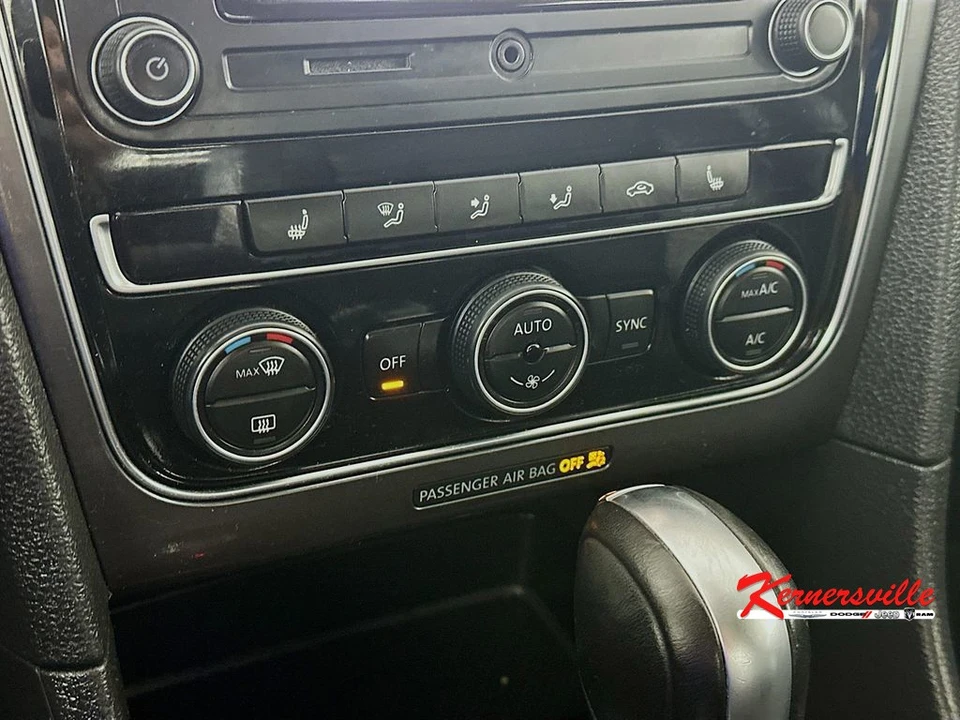2016 Volkswagen Passat - Image 18 of 21