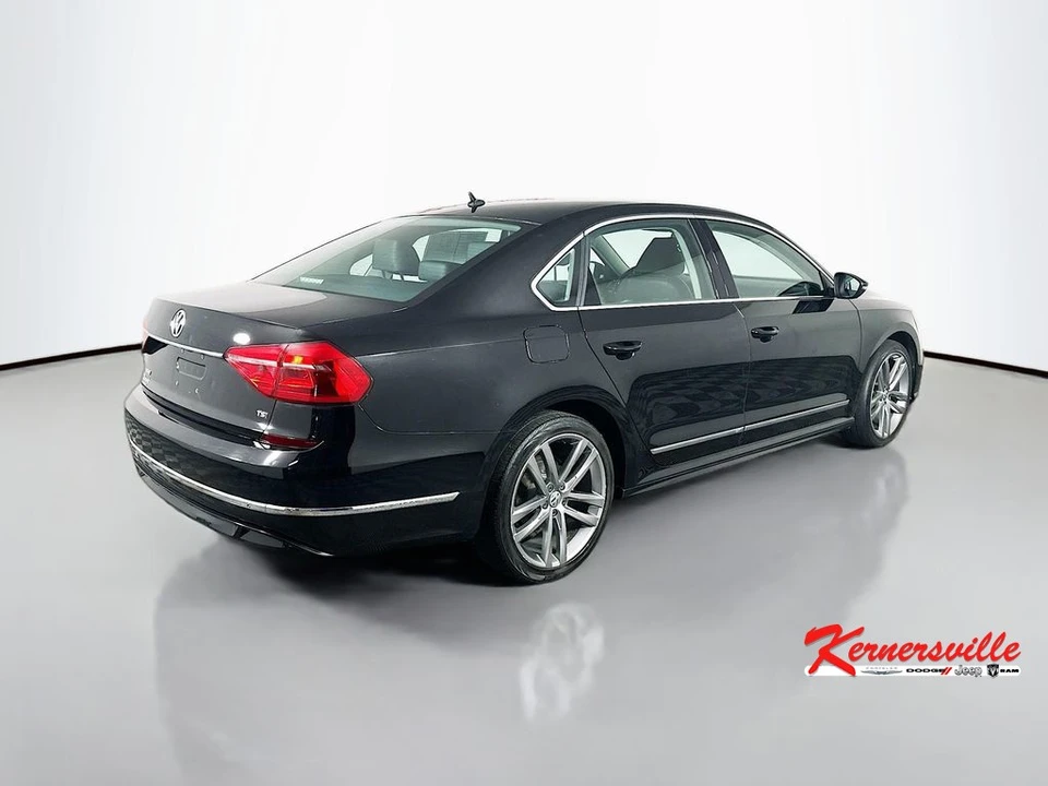 2016 Volkswagen Passat - Image 7 of 21