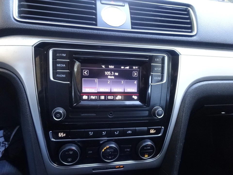 2016 Volkswagen Passat - Image 16 of 20