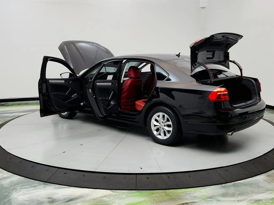 2016 Volkswagen Passat - Image 12 of 12